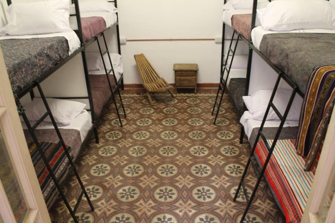 Casa Artigas Hostel Кордова Екстер'єр фото